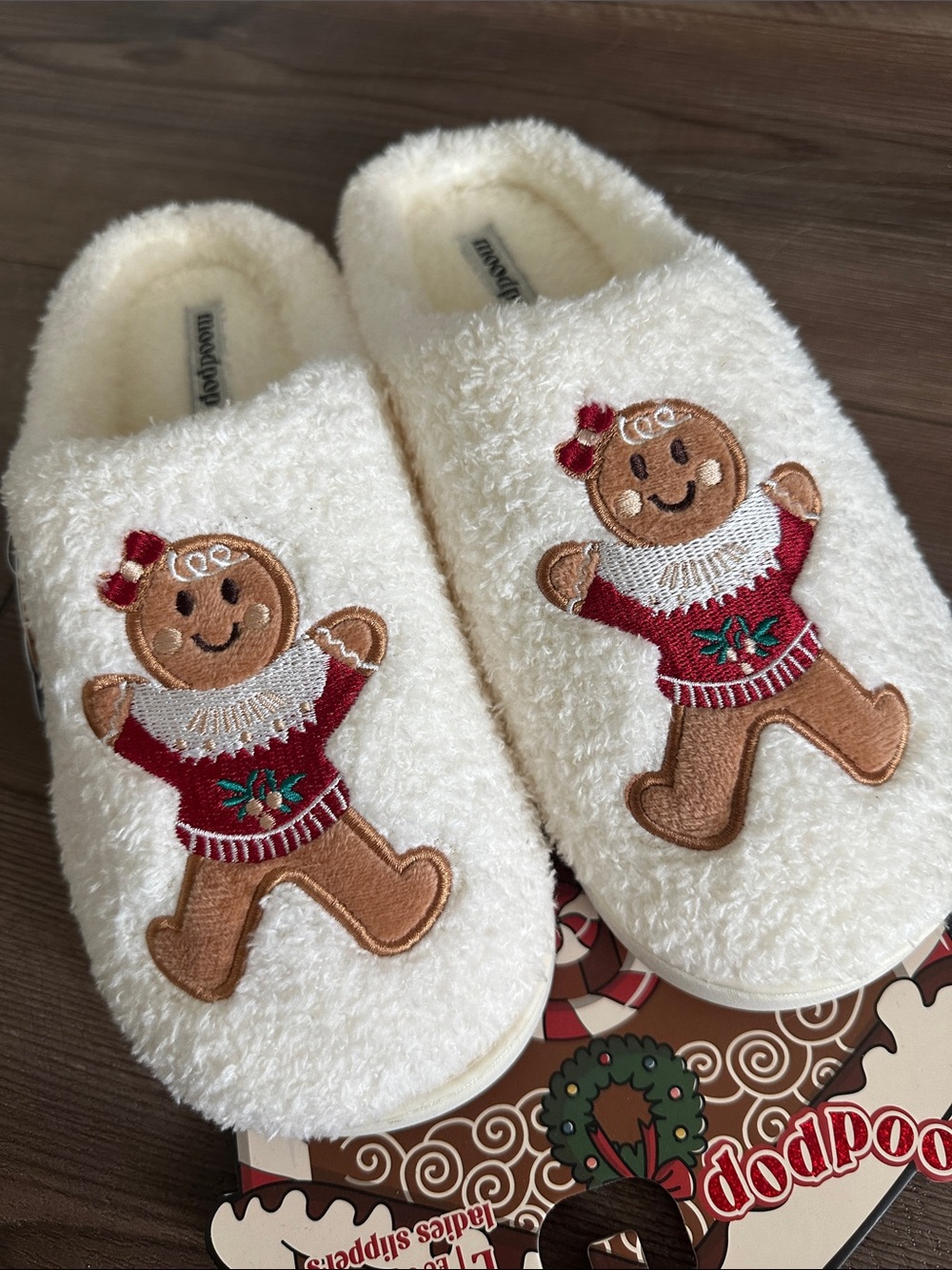 Gingerbread Man Ladies Slippers - Picture 4 of 9